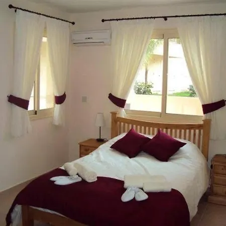 Appartement - Near Amenities - Poolside *