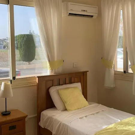 - Near Amenities - Poolside * Paphos